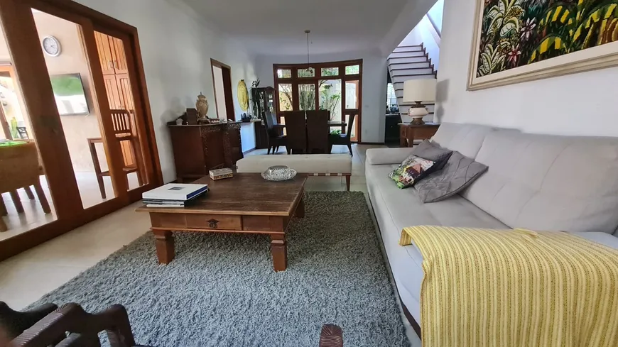 Foto 1 de Casa de Condomínio com 3 Quartos à venda, 260m² em Vila Costa, Taubaté