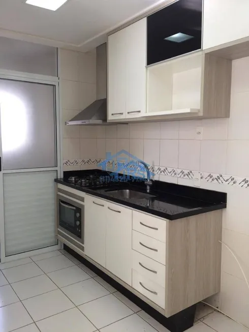 Foto 1 de Apartamento com 3 Quartos à venda, 68m² em Jardim Tupanci, Barueri