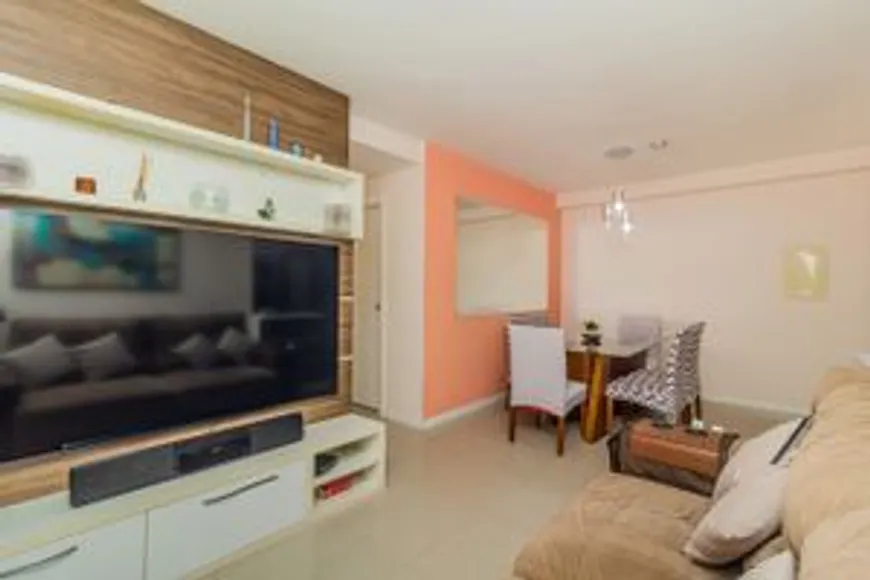 Foto 1 de Apartamento com 3 Quartos à venda, 74m² em Vila Ipiranga, Porto Alegre