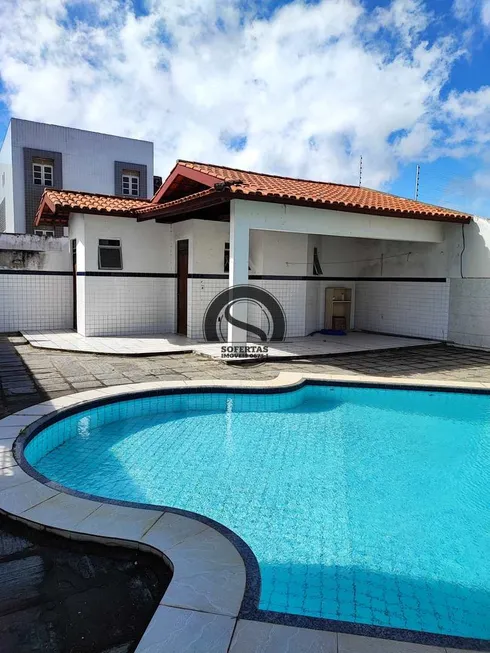 Foto 1 de Casa com 5 Quartos à venda, 580m² em Universitário, Campina Grande