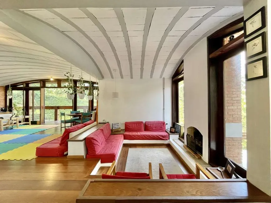 Foto 1 de Casa de Condomínio com 3 Quartos para venda ou aluguel, 398m² em JARDIM IOLANDA, Taboão da Serra