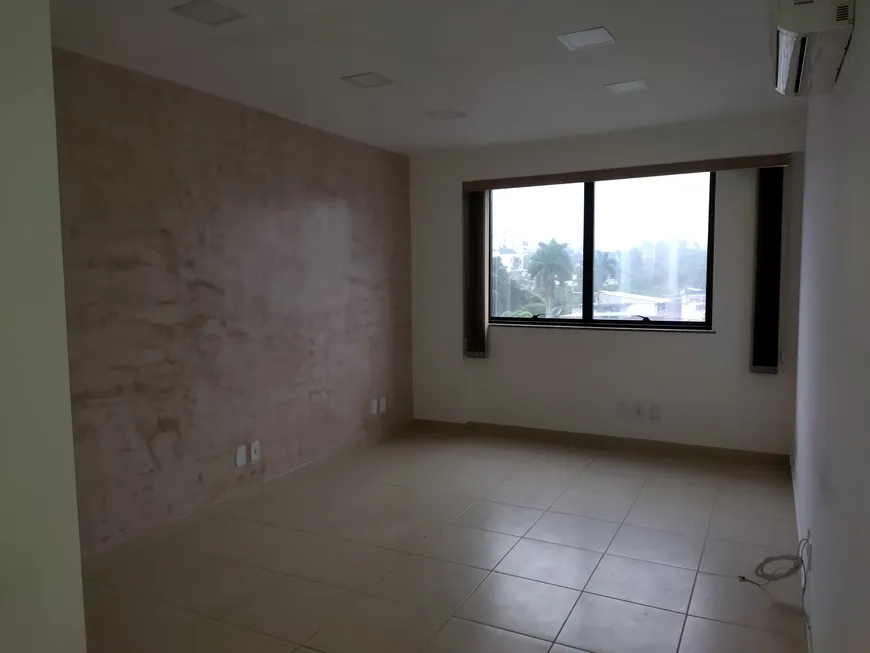 Foto 1 de Sala Comercial para alugar, 20m² em Taquara, Rio de Janeiro