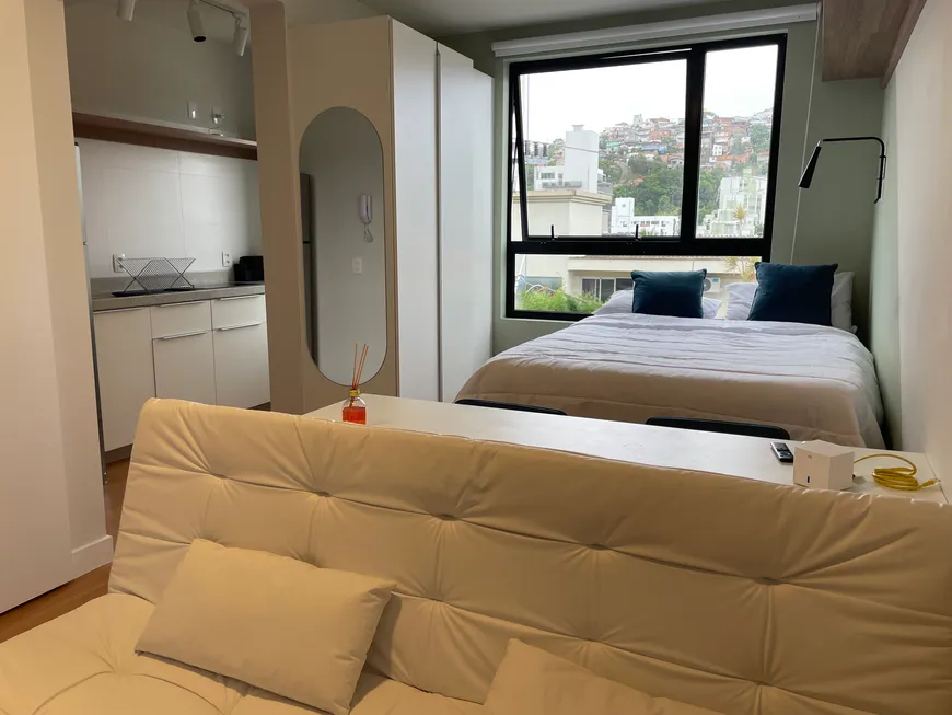 Foto 1 de Apartamento com 1 Quarto à venda, 23m² em Carvoeira, Florianópolis