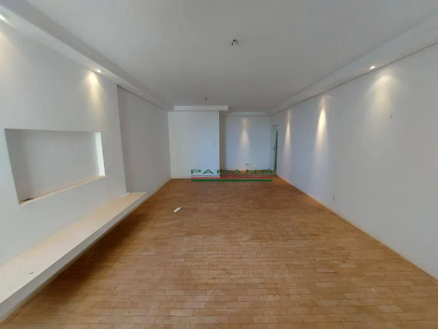 Foto 1 de Apartamento com 3 Quartos à venda, 200m² em Centro, Ribeirão Preto