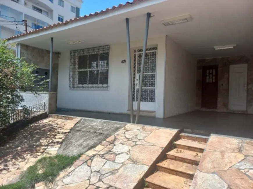 Foto 1 de Casa com 3 Quartos à venda, 245m² em Barroca, Belo Horizonte