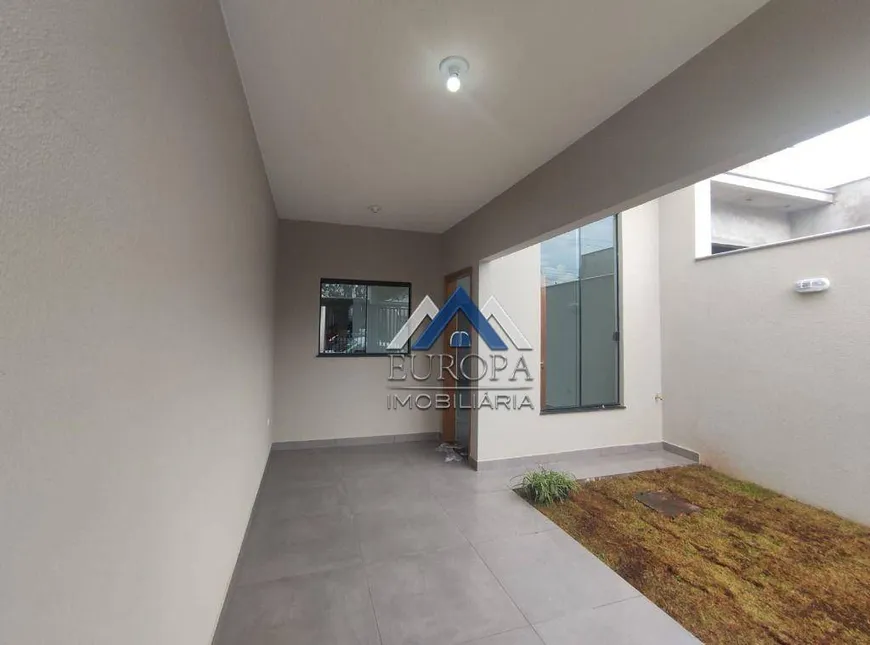 Foto 1 de Casa com 2 Quartos à venda, 80m² em Colinas, Londrina