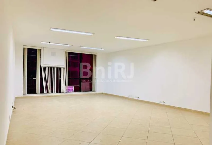 Foto 1 de Sala Comercial para alugar, 39m² em Glória, Rio de Janeiro