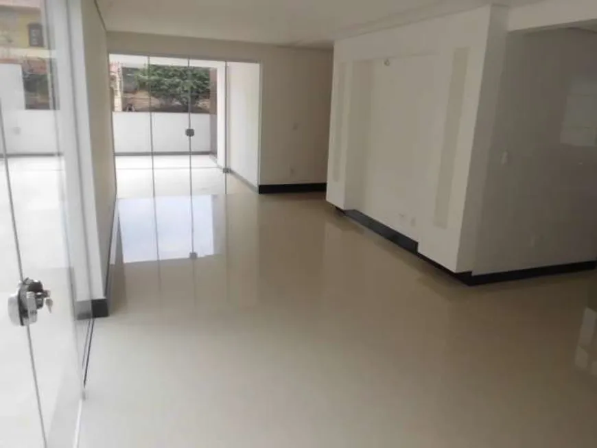 Foto 1 de Apartamento com 4 Quartos à venda, 140m² em Santa Rosa, Belo Horizonte