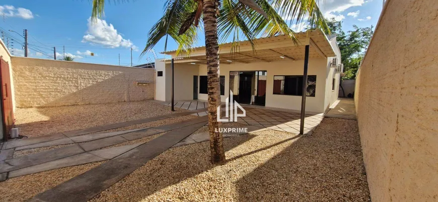 Foto 1 de Casa com 3 Quartos à venda, 216m² em Plano Diretor Sul, Palmas