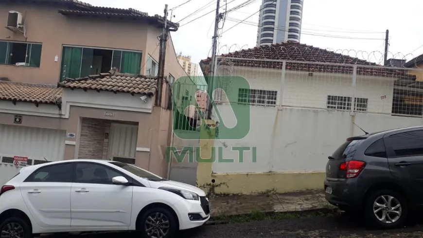 Foto 1 de Casa com 1 Quarto para alugar, 50m² em Tabajaras, Uberlândia