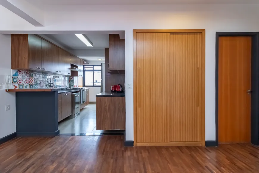 Foto 1 de Apartamento com 2 Quartos para alugar, 110m² em Cerqueira César, São Paulo