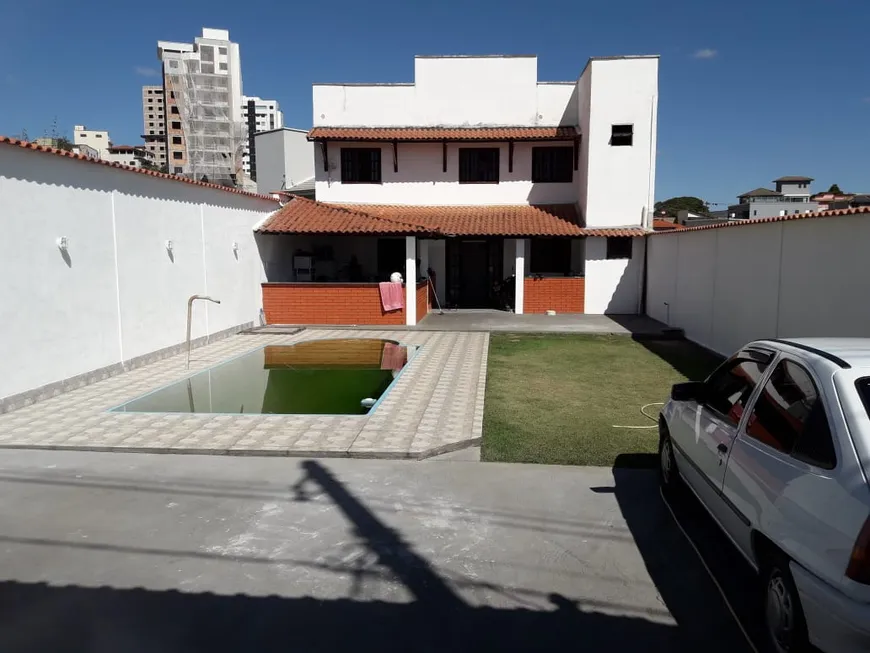 Foto 1 de Casa com 3 Quartos à venda, 300m² em Vila Belizário, São João Del Rei