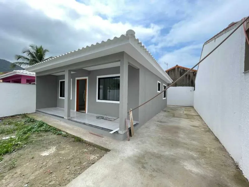 Foto 1 de Casa com 2 Quartos à venda, 73m² em São José de Imbassai, Maricá