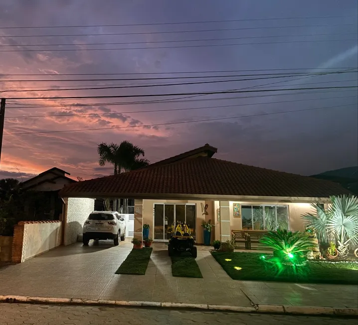 Foto 1 de Casa de Condomínio com 3 Quartos à venda, 288m² em Morada da Praia, Bertioga