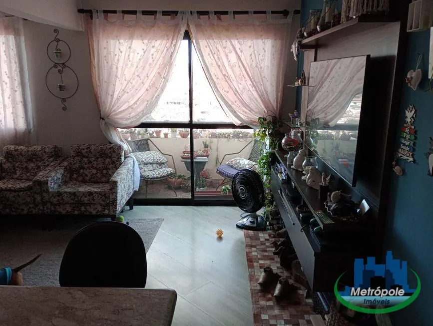 Foto 1 de Apartamento com 3 Quartos para alugar, 75m² em Vila Rosalia, Guarulhos