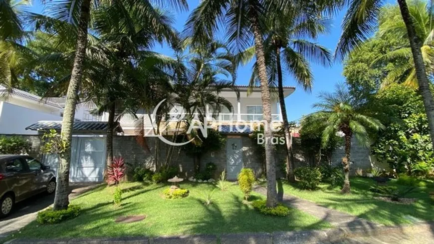 Foto 1 de Casa de Condomínio com 4 Quartos para venda ou aluguel, 450m² em Barra da Tijuca, Rio de Janeiro