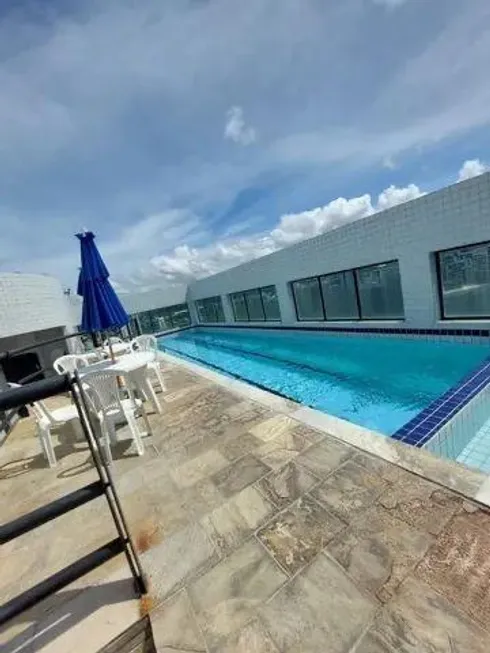 Foto 1 de Apartamento com 3 Quartos à venda, 60m² em Boa Viagem, Recife