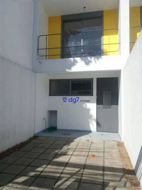 Foto 1 de Sobrado com 3 Quartos à venda, 150m² em Vila Gomes, São Paulo