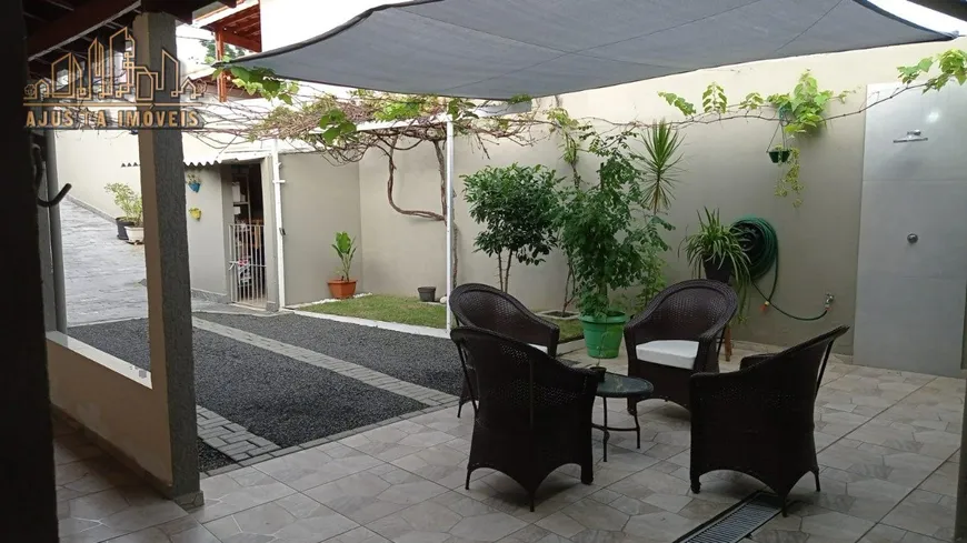 Foto 1 de Casa com 2 Quartos à venda, 190m² em Vila Haro, Sorocaba