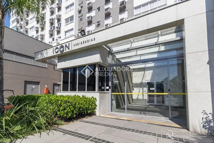 Foto 1 de Apartamento com 3 Quartos para alugar, 93m² em Sarandi, Porto Alegre