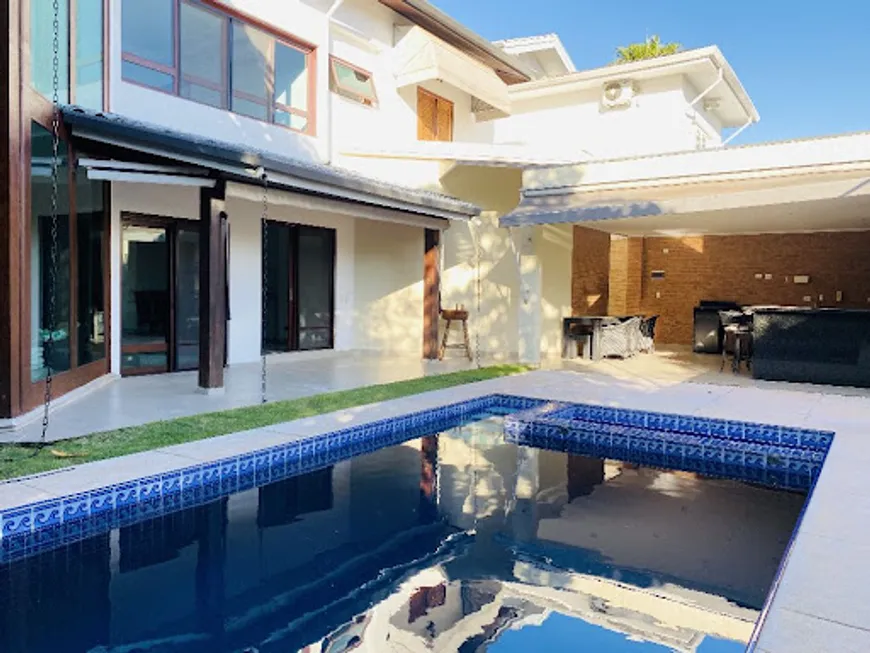 Foto 1 de Casa de Condomínio com 5 Quartos para venda ou aluguel, 500m² em Alphaville Residencial 6, Santana de Parnaíba