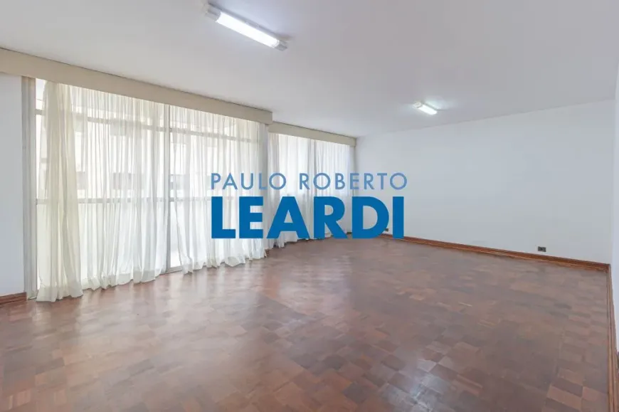 Foto 1 de Apartamento com 3 Quartos à venda, 160m² em Higienópolis, São Paulo