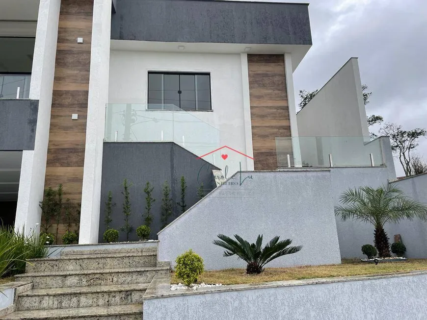 Foto 1 de Casa de Condomínio com 3 Quartos à venda, 216m² em Vale dos Cristais, Macaé