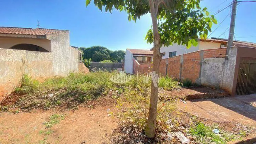 Foto 1 de Lote/Terreno à venda, 300m² em Jardim Piza, Londrina