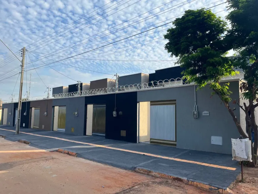 Foto 1 de Casa com 2 Quartos à venda, 86m² em Residencial Solar Ville, Goiânia