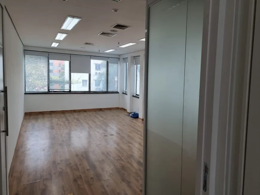 Foto 1 de Sala Comercial para alugar, 100m² em Itaim Bibi, São Paulo