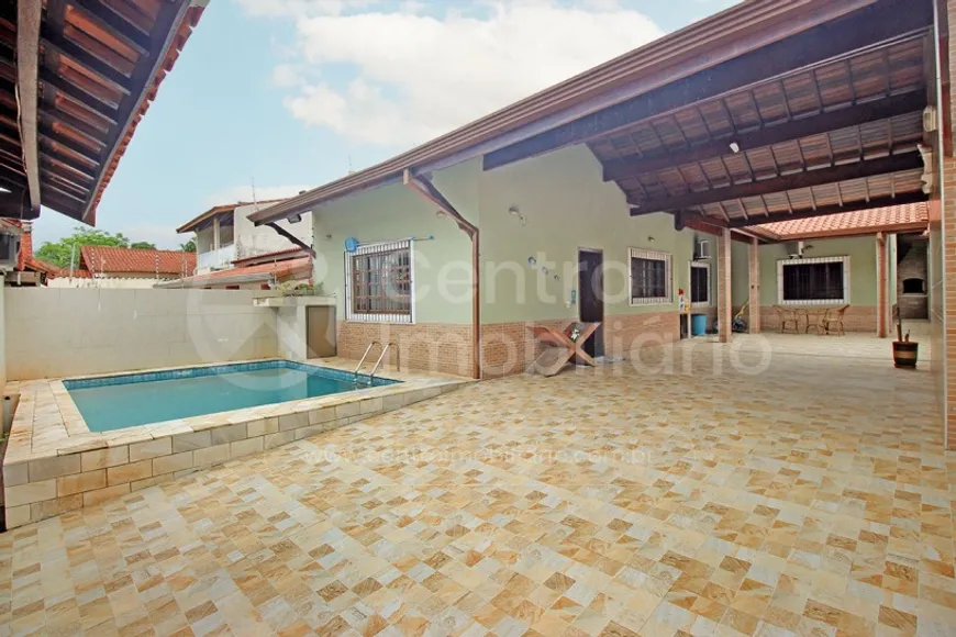 Foto 1 de Casa com 3 Quartos à venda, 178m² em Balneario Josedy , Peruíbe