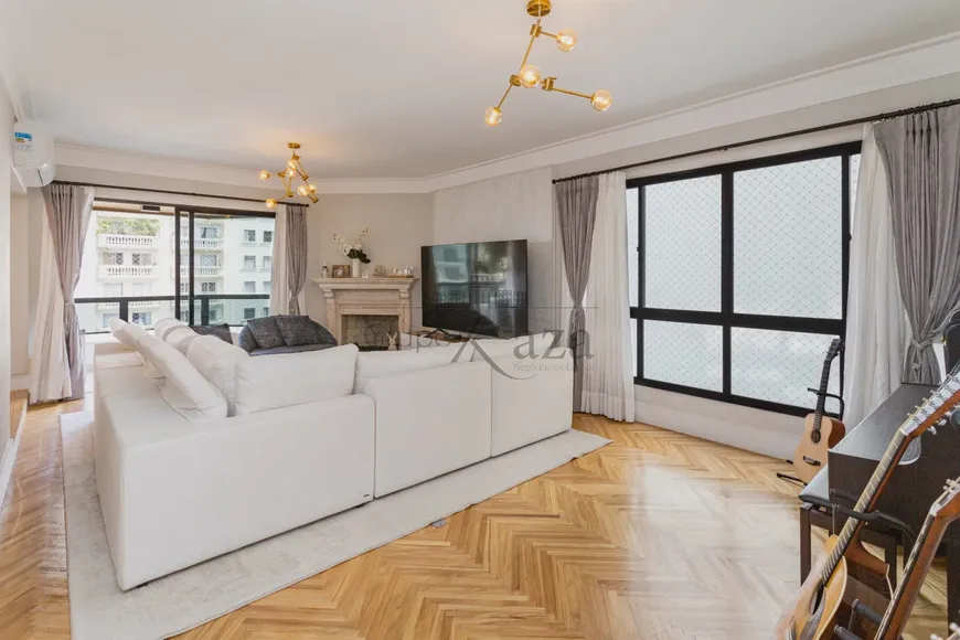 Foto 1 de Apartamento com 3 Quartos à venda, 177m² em Jardim Paulista, São Paulo