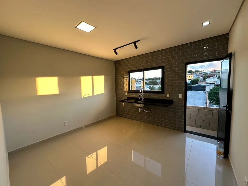 Foto 1 de Sobrado com 2 Quartos à venda, 82m² em Vila São Sebastião, Mogi das Cruzes