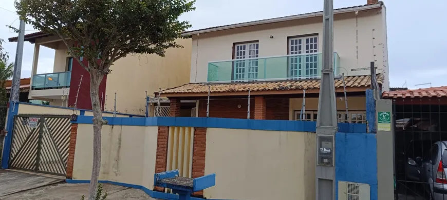 Foto 1 de Sobrado com 6 Quartos para venda ou aluguel, 262m² em Cibratel, Itanhaém