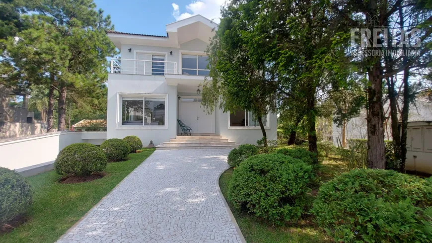Foto 1 de Casa de Condomínio com 5 Quartos para venda ou aluguel, 598m² em Alphaville, Santana de Parnaíba