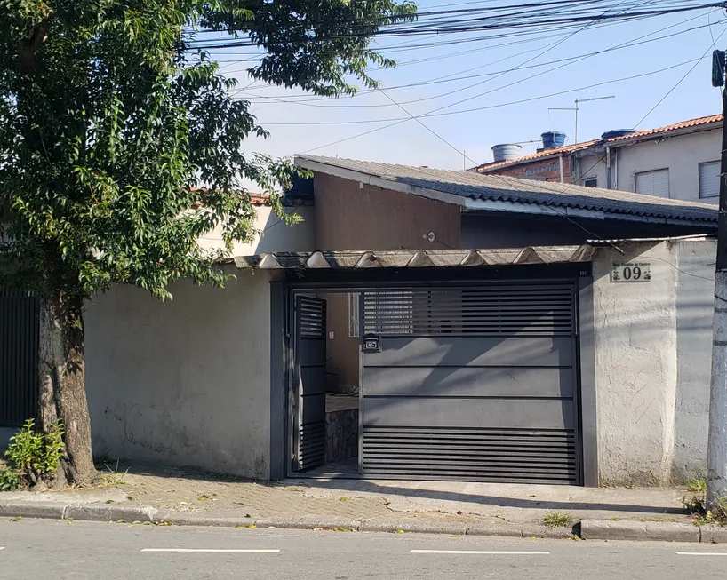 Foto 1 de Casa com 2 Quartos à venda, 70m² em Vila Luzita, Santo André