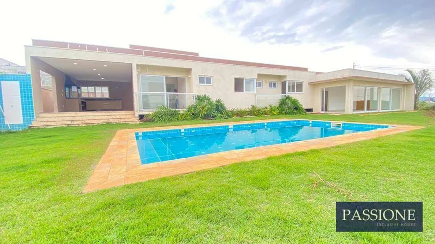 Foto 1 de Casa com 3 Quartos à venda, 300m² em Condominio Jardim Flamboyan, Bragança Paulista