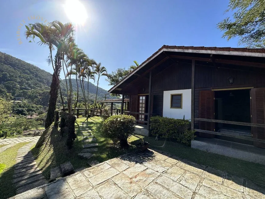 Foto 1 de Casa com 3 Quartos à venda, 600m² em Secretário, Petrópolis