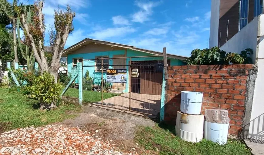 Foto 1 de Casa com 3 Quartos à venda, 90m² em Pé-de-Plátano, Santa Maria