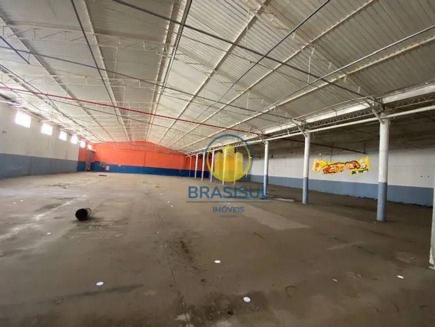 Foto 1 de Galpão/Depósito/Armazém para venda ou aluguel, 2700m² em Interlagos, São Paulo