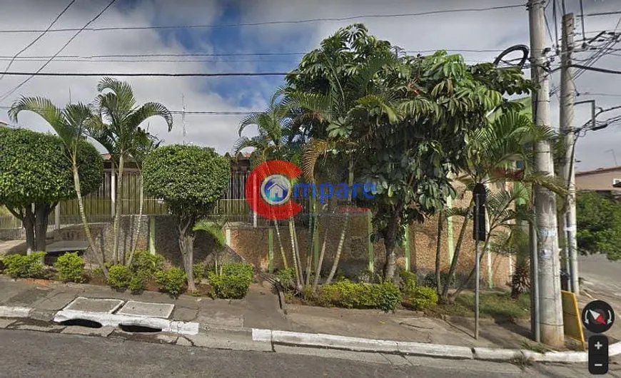 Foto 1 de Sobrado com 3 Quartos à venda, 269m² em Jardim Presidente Dutra, Guarulhos