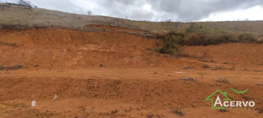 Foto 1 de Lote/Terreno à venda, 432m² em Grama, Juiz de Fora