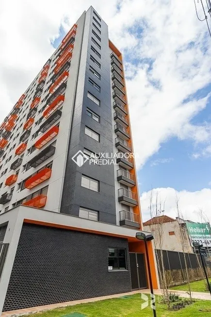 Foto 1 de Apartamento com 3 Quartos à venda, 75m² em Santana, Porto Alegre