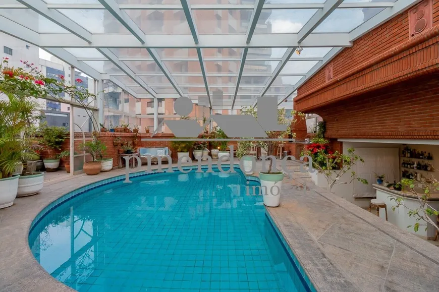 Foto 1 de Apartamento com 4 Quartos à venda, 580m² em Higienópolis, São Paulo