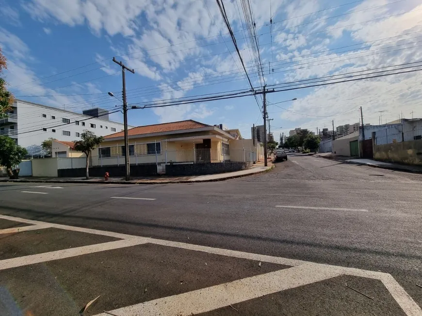 Foto 1 de Casa com 3 Quartos à venda, 195m² em Centro, Londrina