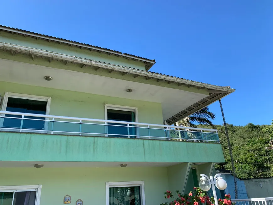 Foto 1 de Casa de Condomínio com 3 Quartos à venda, 116m² em Peró, Cabo Frio