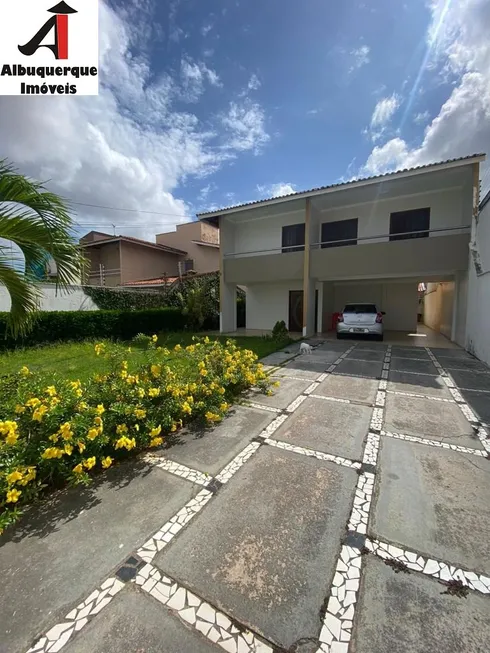 Foto 1 de Casa com 4 Quartos à venda, 360m² em Alto do Calhau, São Luís