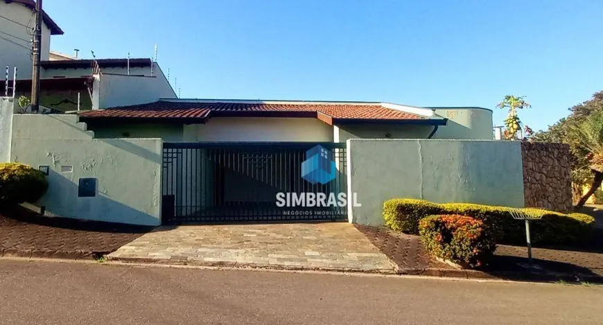 Foto 1 de Casa com 4 Quartos para venda ou aluguel, 250m² em Taquaral, Campinas