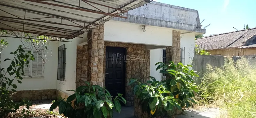 Foto 1 de Casa com 3 Quartos à venda, 180m² em Caju, Campos dos Goytacazes
