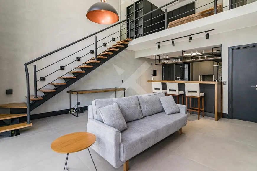 Foto 1 de Apartamento com 1 Quarto para alugar, 73m² em Petrópolis, Porto Alegre